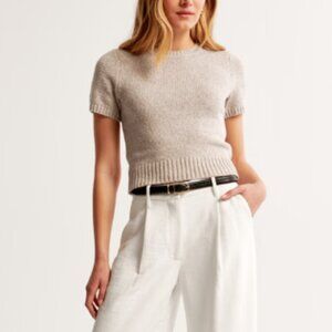 Abercrombie & Fitch Crew Sweater Tee - Size Small in BROWN